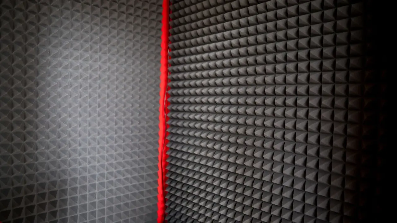 Bir Oda Ses Yalıtım Fiyatı: Maliyetleri Etkileyen Faktörler ve Çözümler